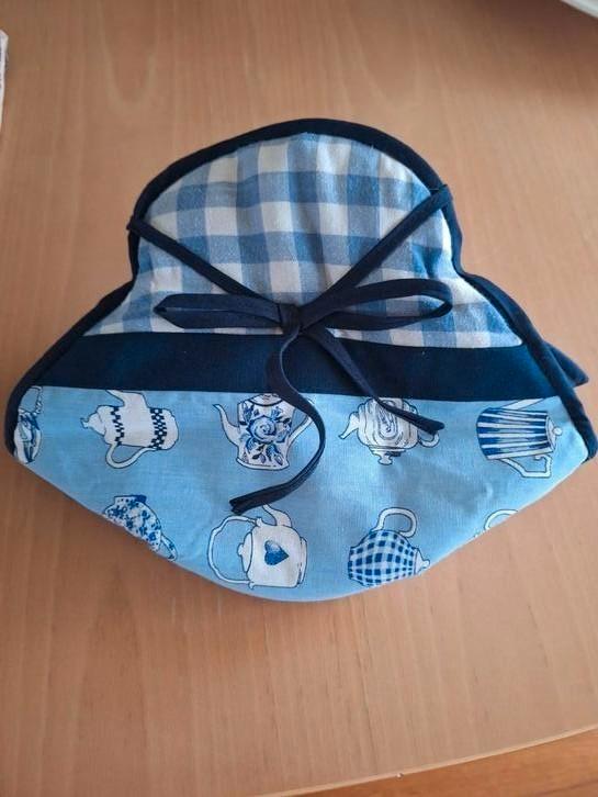 Zelfgemaakte blauwe theemuts, niet gebruikt, Huis en Inrichting, Keuken | Servies, Nieuw, Overige typen, Overige stijlen, Overige materialen