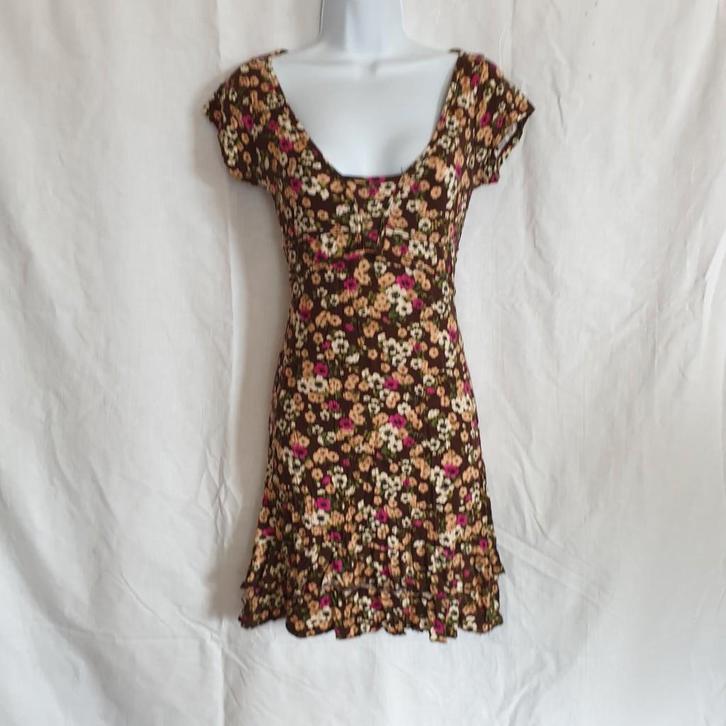 Schattige jurk. Mt S. Merk Bizzarro Italy, Kleding | Dames, Jurken, Zo goed als nieuw, Maat 36 (S), Knielengte, Ophalen of Verzenden