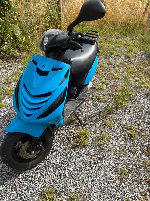 Piaggio zip 125cc a klasse be (snor), Fietsen en Brommers, Scooters | Piaggio, Zo goed als nieuw, Zip, Ophalen