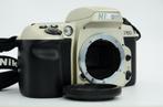 Nikon F60 SLR body met bodycap in nagenoeg nieuwstaat, Audio, Tv en Foto, Fotocamera's Analoog, Vintagotreasures@outlook.com, Pater van den Elsenlaan 26-27