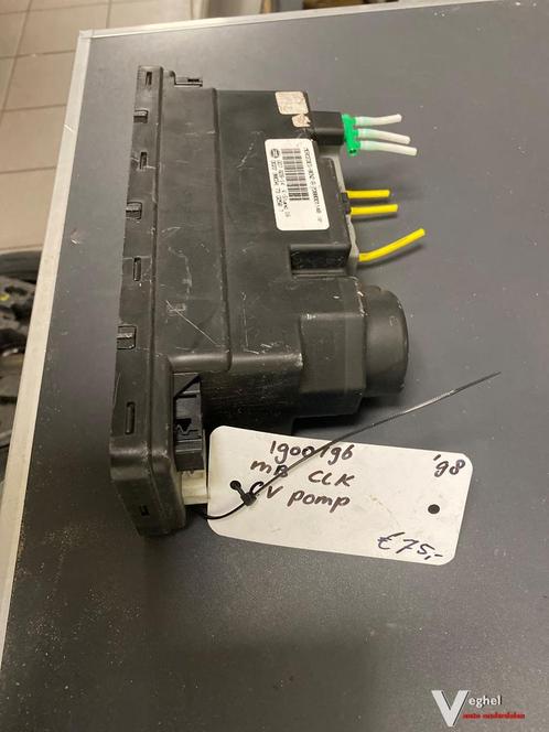 Mercedes CLK 1998 CV Pomp Vacuumpomp 208 800 1148, Auto-onderdelen, Motor en Toebehoren, Gebruikt, Ophalen of Verzenden