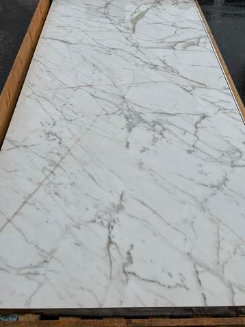 Tegels slabs golden white 160x320x6mm  beschikbaar voor biedingen