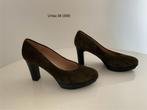 Unisa 38 olijfgroen suede pumps 359), Pumps, Ophalen of Verzenden, Zo goed als nieuw, Unisa
