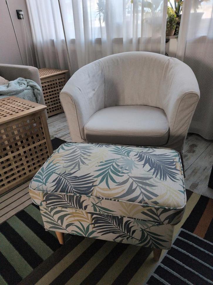 IKEA Fauteuil met Voetenbank, Huis en Inrichting, Fauteuils, Gebruikt, Hout, Kunststof, 50 tot 75 cm, 75 tot 100 cm, Ophalen
