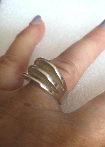 Maat 17,5 - Mooie zilveren (835) DESIGN ring beschikbaar voor biedingen