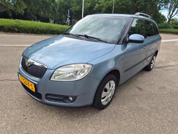 Skoda Fabia Combi 1.6-16V Ambiente,Airco, 1 Jaar Apk! beschikbaar voor biedingen