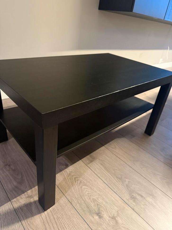 Gratis ophalen Zwarte IKEA Salontafel - Gebruikt, Huis en Inrichting, Tafels | Salontafels, Gebruikt, Minder dan 50 cm, 50 tot 100 cm