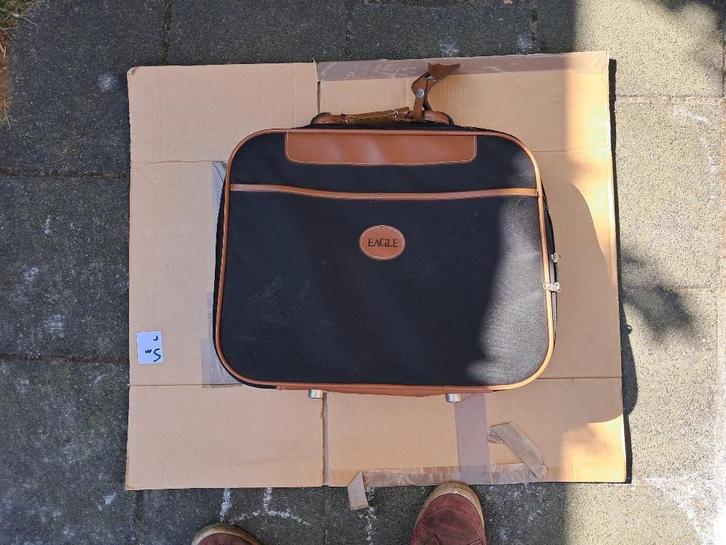 Koffer en bijbehorende (schouder)tas, Sieraden, Tassen en Uiterlijk, Koffers, Gebruikt, Overige materialen, Ophalen