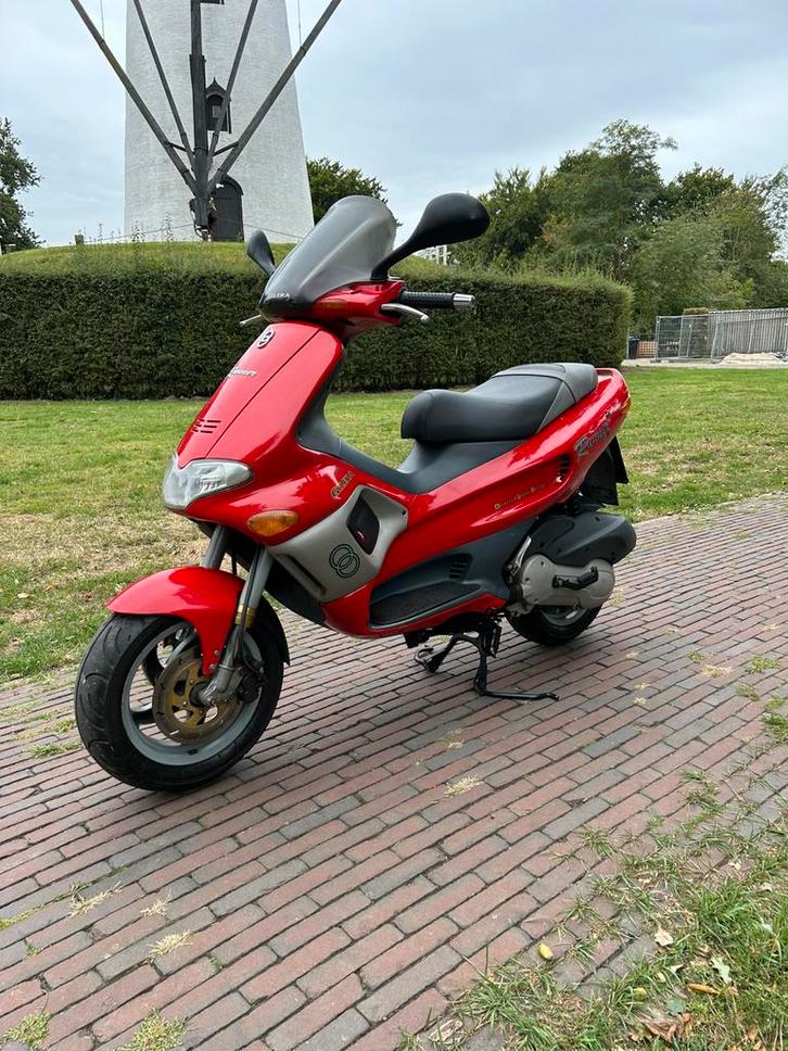 Gilera runner 180cc mo8 fxr, Fietsen en Brommers, Scooters | Piaggio, Zo goed als nieuw, Overige modellen, Benzine, Ophalen