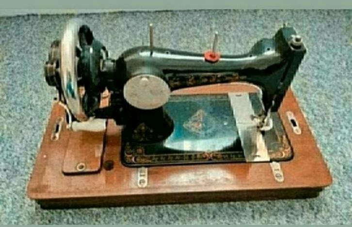 Naaimachine,Gelria1929,slinger,draai,hout,metaal,draad,kap, Antiek en Kunst, Antiek | Naaimachines, Ophalen