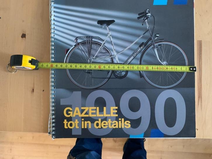 boek over gazelle soorten fietsen uit 1990en 1991, Fietsen en Brommers, Fietsen | Heren | Herenfietsen, Gebruikt, Gazelle, Ophalen of Verzenden