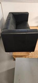 Moderne zwarte leren bank GRATIS, Huis en Inrichting, Banken | Bankstellen, Ophalen, 150 tot 200 cm, Tweepersoons, 75 tot 100 cm