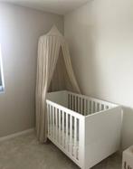 Baby ledikant (bed 140 x 70) - TWF Bergen, Ophalen, Zo goed als nieuw, Ledikant