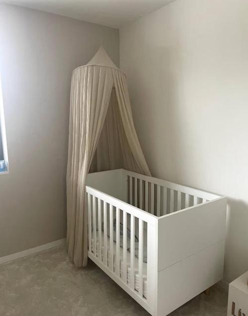 Baby ledikant (bed 140 x 70) - TWF Bergen, Kinderen en Baby's, Babywiegjes en Ledikanten, Zo goed als nieuw, Ledikant, Ophalen