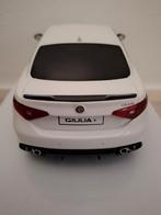 Alfa Romeo Giulia Quadrifoglio van Ottomobile 1:18, Hobby en Vrije tijd, Modelauto's | 1:18, Ophalen of Verzenden, Zo goed als nieuw
