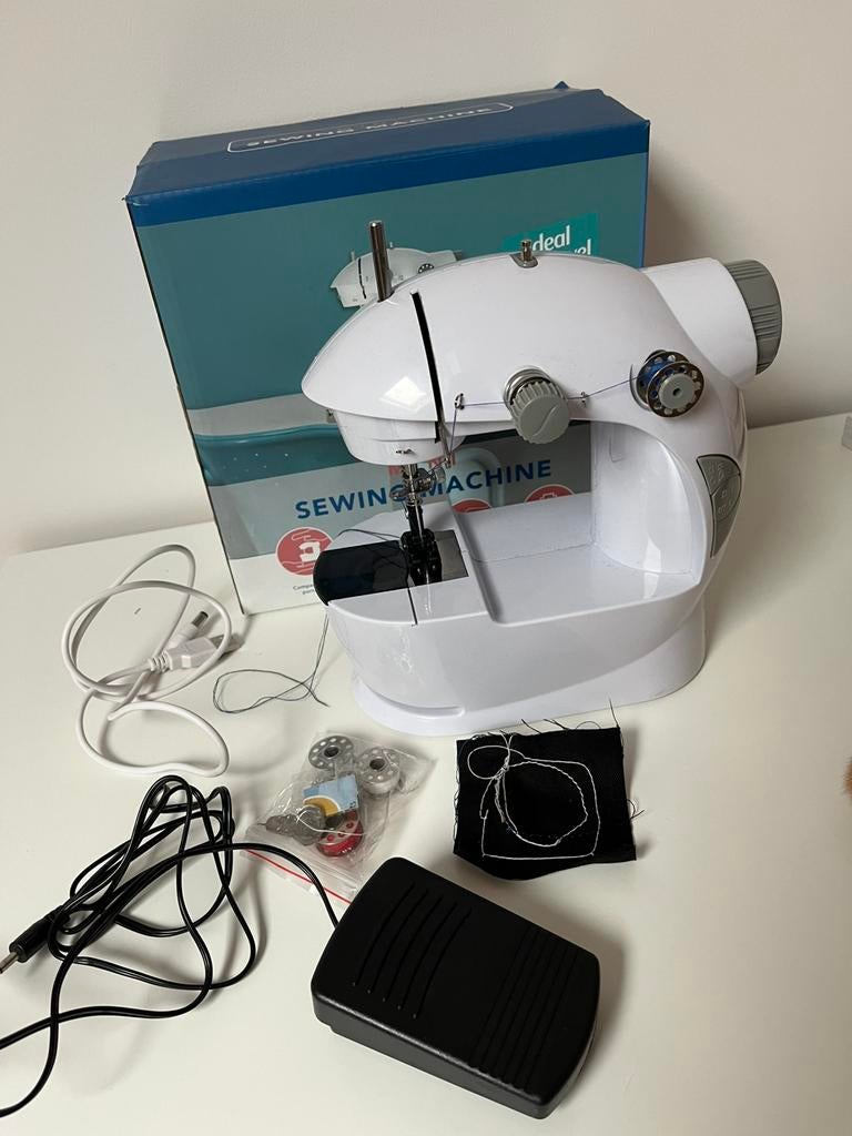 Kleine naaimachine, Ophalen of Verzenden, Zo goed als nieuw, Naaimachine, Overige merken