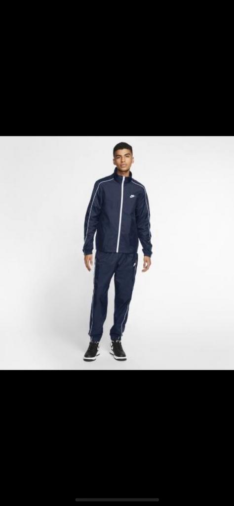 Nieuwe Nike trainingspak Maat M, Kleding | Heren, Sportkleding, Algemeen, Blauw, Ophalen of Verzenden