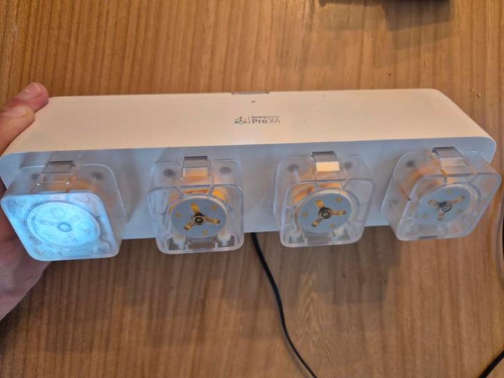 Reef Factory reef doser X4 proffesional, Dieren en Toebehoren, Vissen | Aquaria en Toebehoren, Zo goed als nieuw, Filter of Co2