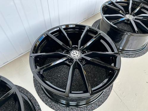 19'' ORI VW Golf 7R GTI Pretoria 5G0601025 Velgen SET ZWART, Auto-onderdelen, Banden en Velgen, Velg(en), Zomerbanden, 19 inch