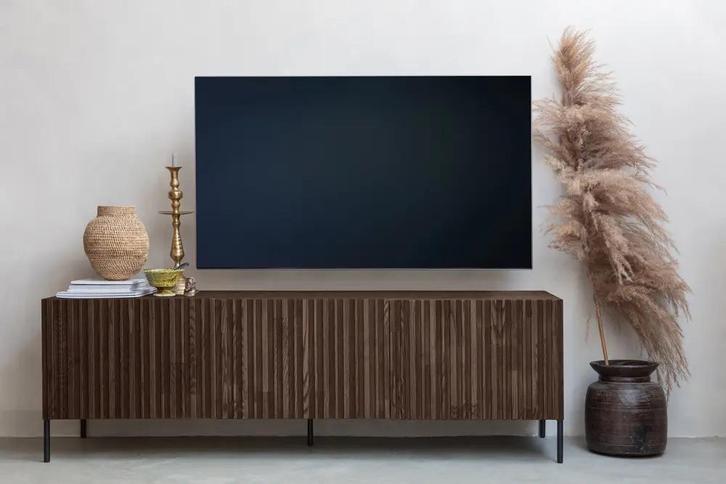 1x WOOOD gravure tv meubel, Huis en Inrichting, Kasten | Televisiemeubels, Zo goed als nieuw, Minder dan 100 cm, 150 tot 200 cm