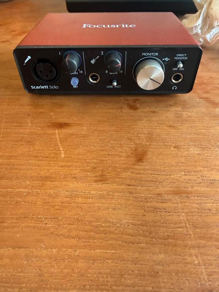 Focusrite Scarlett Solo 2nd Gen USB audio interface, Computers en Software, Geluidskaarten, Ophalen of Verzenden