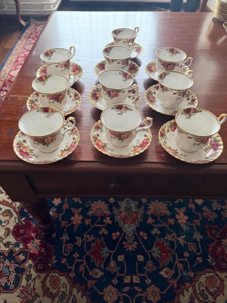 Royal Albert Old Country Roses - servies, Antiek en Kunst, Antiek | Servies compleet, Ophalen