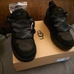 Ugg Lowmel Sneakers - Nieuwstaat, Zwart, Nieuw, Ophalen of Verzenden, Sneakers of Gympen