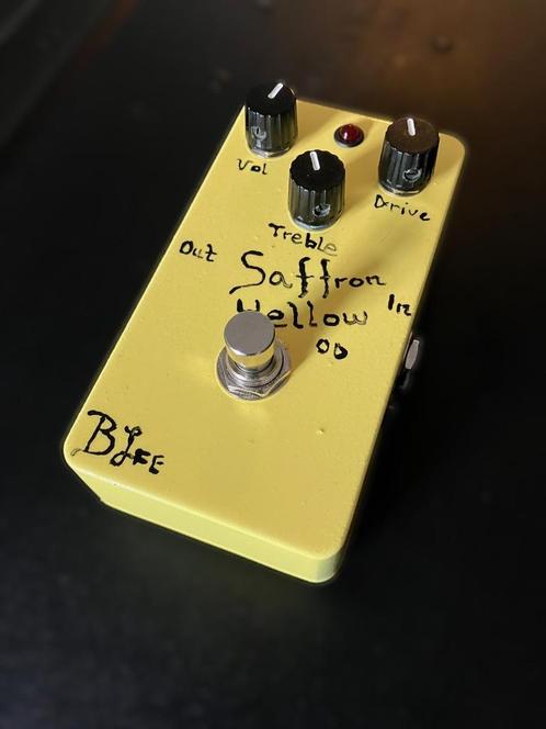 BJFE Saffron Yellow Overdrive, Muziek en Instrumenten, Effecten, Nieuw, Distortion, Overdrive of Fuzz, Verzenden