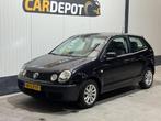 Volkswagen Polo 1.4-16V Comfortline, Auto's, Voorwielaandrijving, Stof, Gebruikt, Zwart