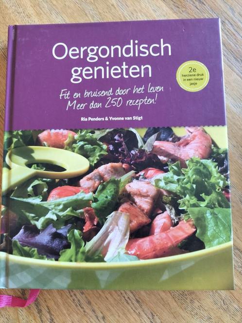 Ria Penders - Oergondisch genieten, Boeken, Kookboeken, Zo goed als nieuw, Ophalen of Verzenden