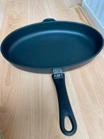 AMT Gastroguss ovale vispan 41-27cm, Huis en Inrichting, Keuken | Potten en Pannen, Ophalen of Verzenden, Zo goed als nieuw, Koekenpan of Braadpan