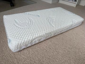 Baby matras 40x80x10 beschikbaar voor biedingen