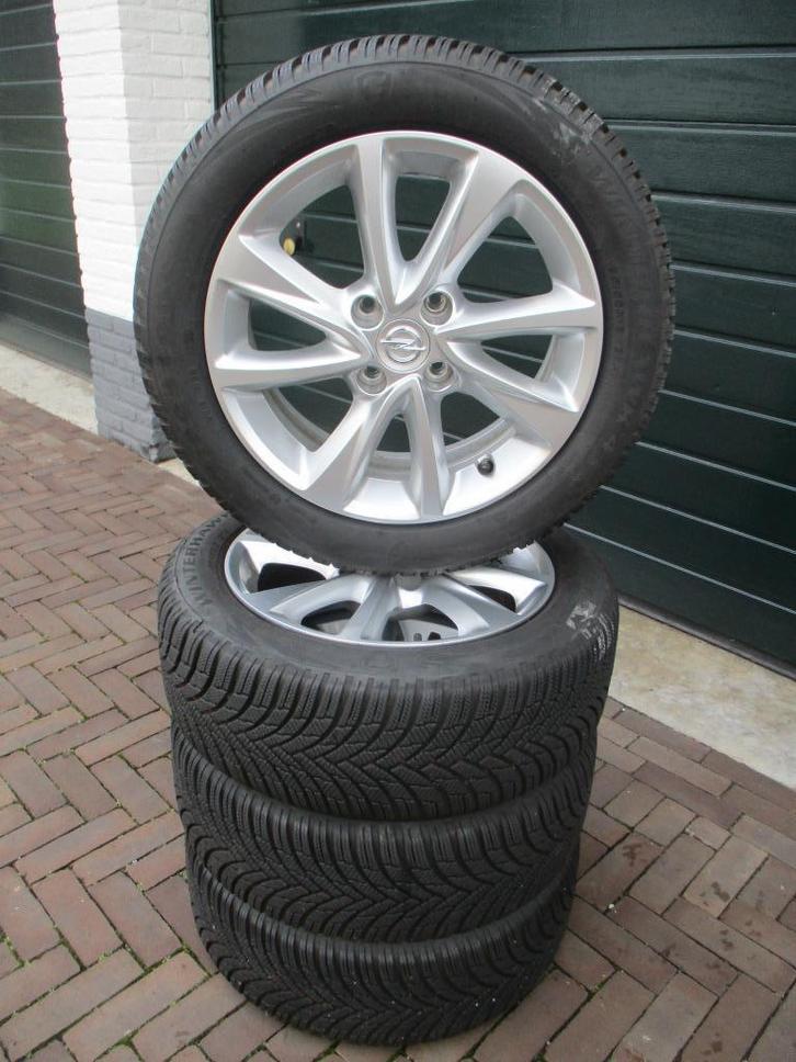 Originele Opel Corsa F 16 inch winterbanden ZGAN, Auto-onderdelen, Banden en Velgen, Banden en Velgen, Winterbanden, 16 inch, 195 mm