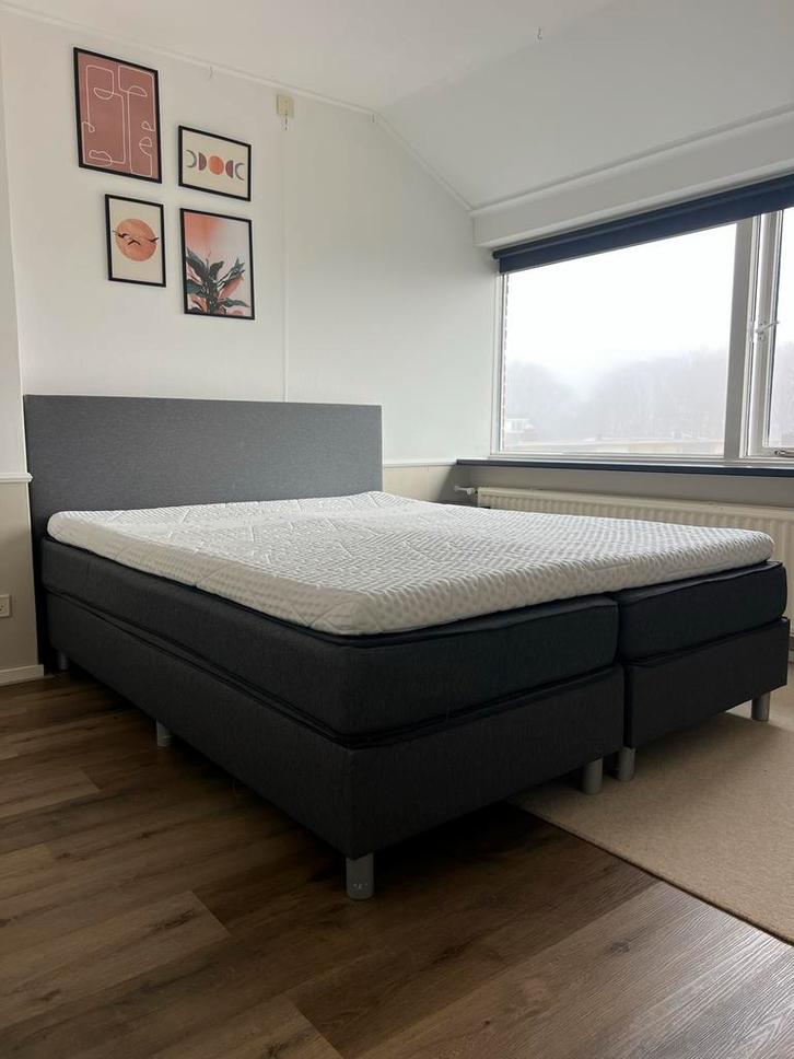 Boxspring 160x200 + Emma Premium Topper (Zo Goed Als Nieuw), Huis en Inrichting, Slaapkamer | Matrassen en Bedbodems, Zo goed als nieuw