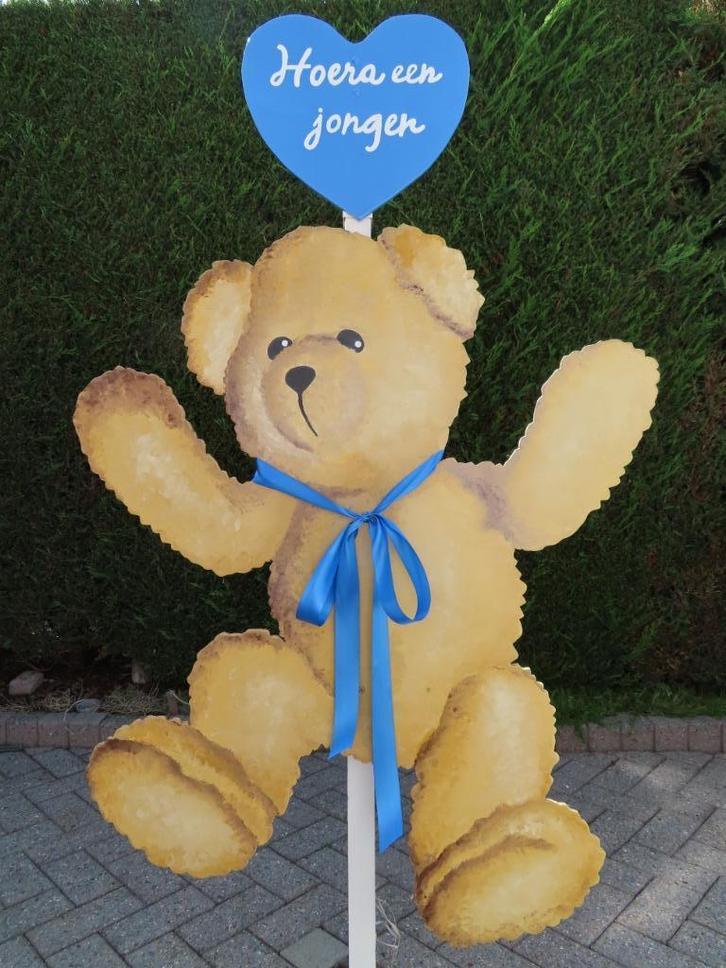 Geboortebord knuffelbeer inclusief blauwe of roze hartje., Kinderen en Baby's, Kraamcadeaus en Geboorteborden, Nieuw, Geboortebord