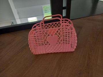 Roze Mandje met Hart beschikbaar voor biedingen