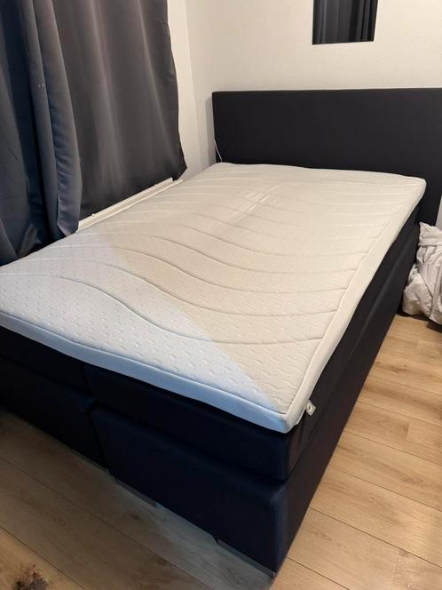 Boxspring zo goed als nieuw met top matras 140x200, Huis en Inrichting, Slaapkamer | Boxsprings, Zo goed als nieuw, 140 cm, 200 cm