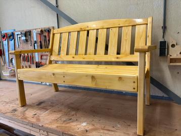 Klassieke Tuinbank beschikbaar voor biedingen