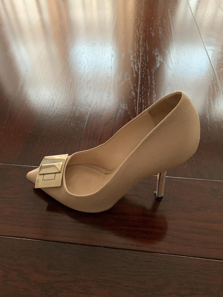 EMILIO PUCCI chique zomerse schoenen!!!, Beige, Ophalen of Verzenden, Zo goed als nieuw, EMILIO PUCCI