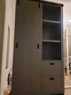 Wandkast Barn Groen/Grijs - Stijlvol en Praktisch!, Huis en Inrichting, Ophalen, 100 tot 150 cm, 200 cm of meer, Zo goed als nieuw