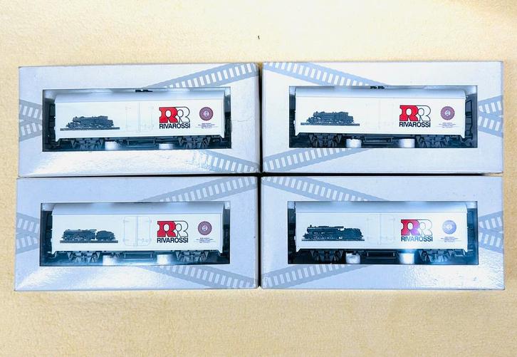Rivarossi: set van 4 museumwagens, Hobby en Vrije tijd, Modeltreinen | H0, Zo goed als nieuw, Wagon, Gelijkstroom of Wisselstroom