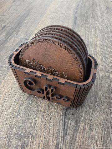 Houten Onderzetters met Houder - Koffie Thema beschikbaar voor biedingen