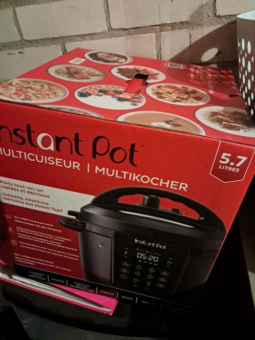 Instant pot 5.7l Rio multi cooker, Witgoed en Apparatuur, Slowcookers, Zo goed als nieuw, Timer, Vaatwasmachinebestendig, Ophalen of Verzenden