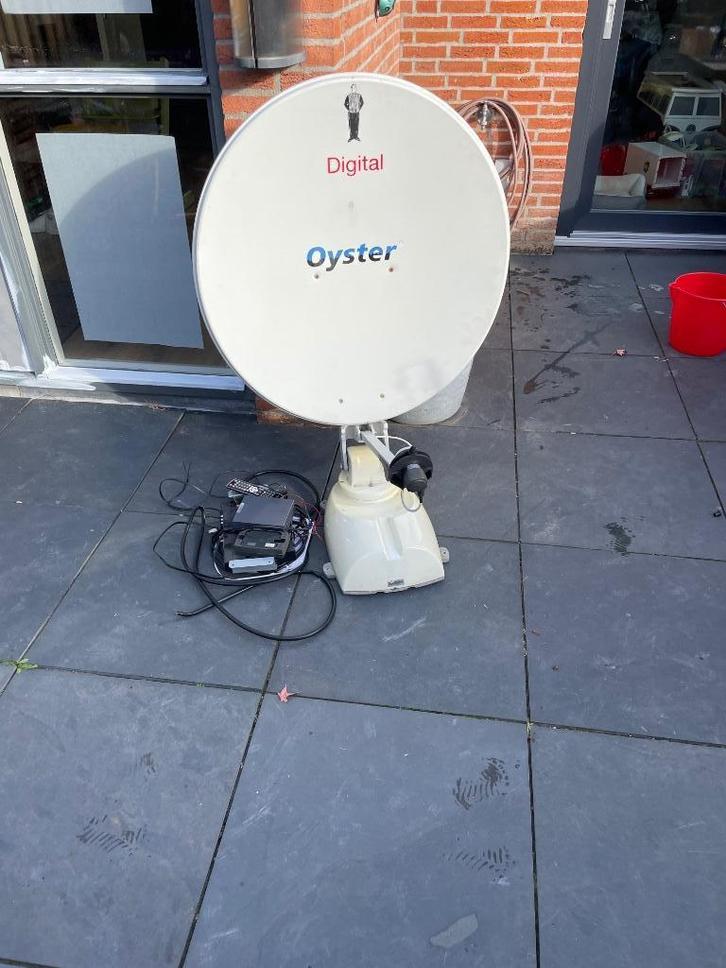 Oyster 85 cm schotel, Caravans en Kamperen, Camper-accessoires, Zo goed als nieuw, Ophalen