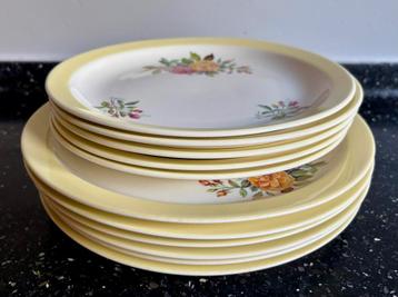 11 Borden Regout Maastricht beschikbaar voor biedingen