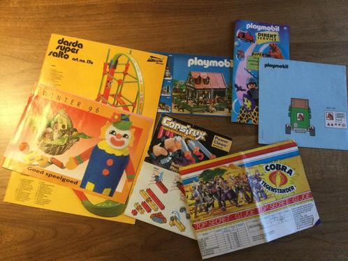 Oude speelgoedfolders - o.a. Playmobil, Construx, Darda, Boeken, Catalogussen en Folders, Gelezen, Ophalen of Verzenden