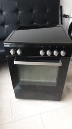 Inductie fornuis zwart, Witgoed en Apparatuur, Kookplaten, Ophalen, 4 kookzones, Zo goed als nieuw, Inductie