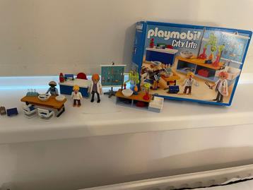 Playmobil scheikundeles set 9456 beschikbaar voor biedingen