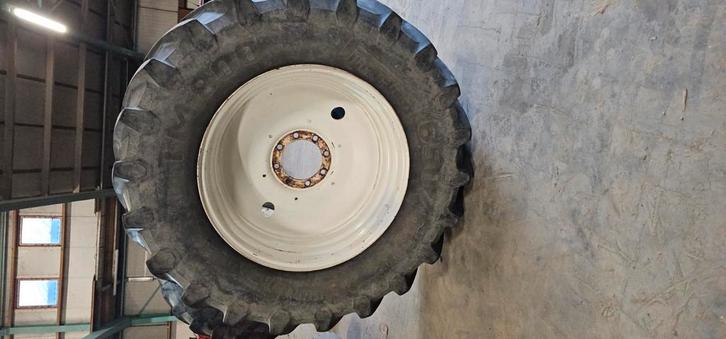 Diverse banden/velgen 650/65r38 tm800 12.4r46 dubbellucht, Zakelijke goederen, Agrarisch | Onderdelen | Banden, Velgen en Assen