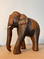 Houtsnijwerk oliefant, Antiek en Kunst, Kunst | Designobjecten, Ophalen of Verzenden